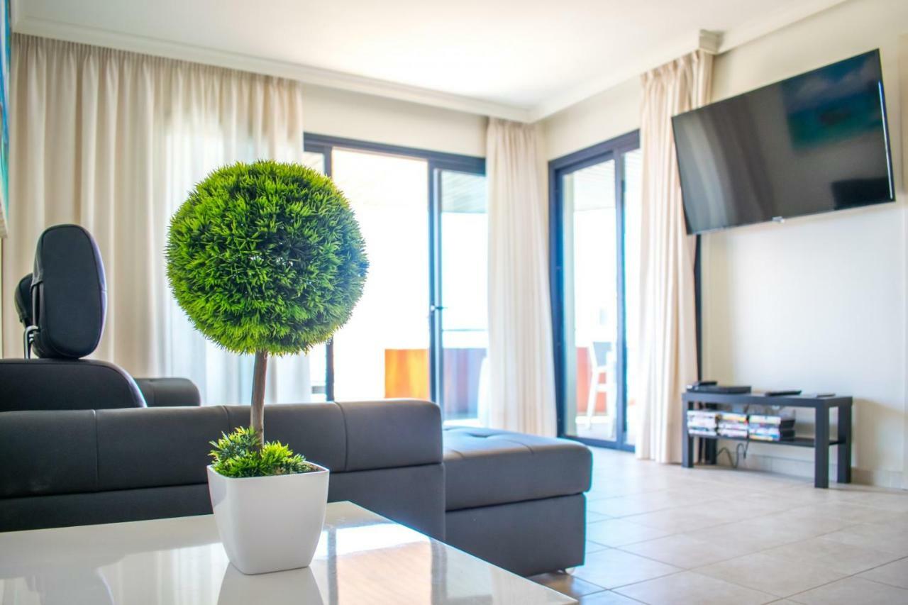Large Terrace With Views On The Cliffs At Balcon De Los Gigantes Puerto de Santiago  Exterior foto